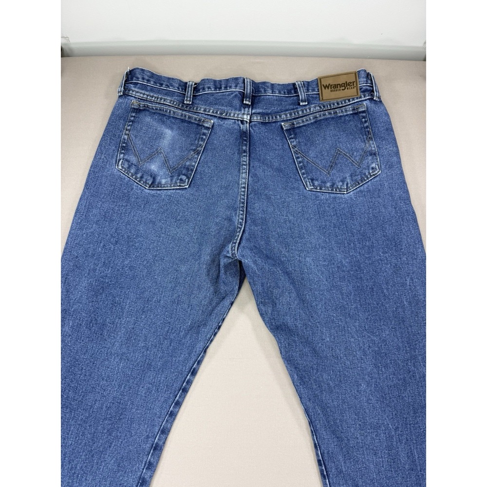 Wrangler Jeans Men's 40X29 Blue Denim Medium Wash Rugged Wear Embroidered W - Picture 6 of 12
